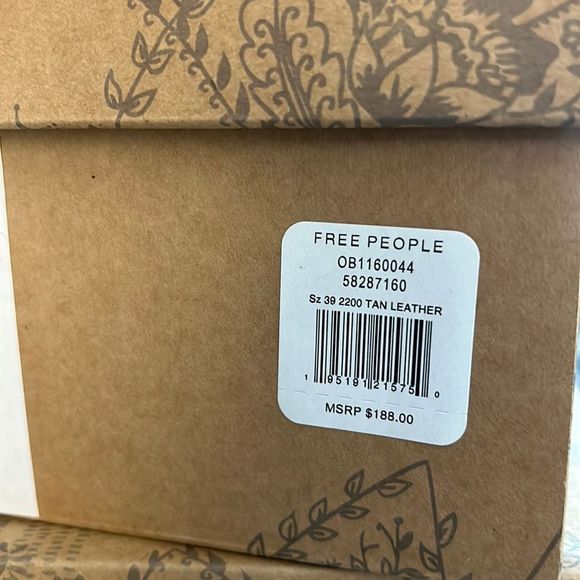 Free People Women's James Chelsea Tan Leather Lug Sole Chunky Heel Boots size 9 - Picture 9 of 10